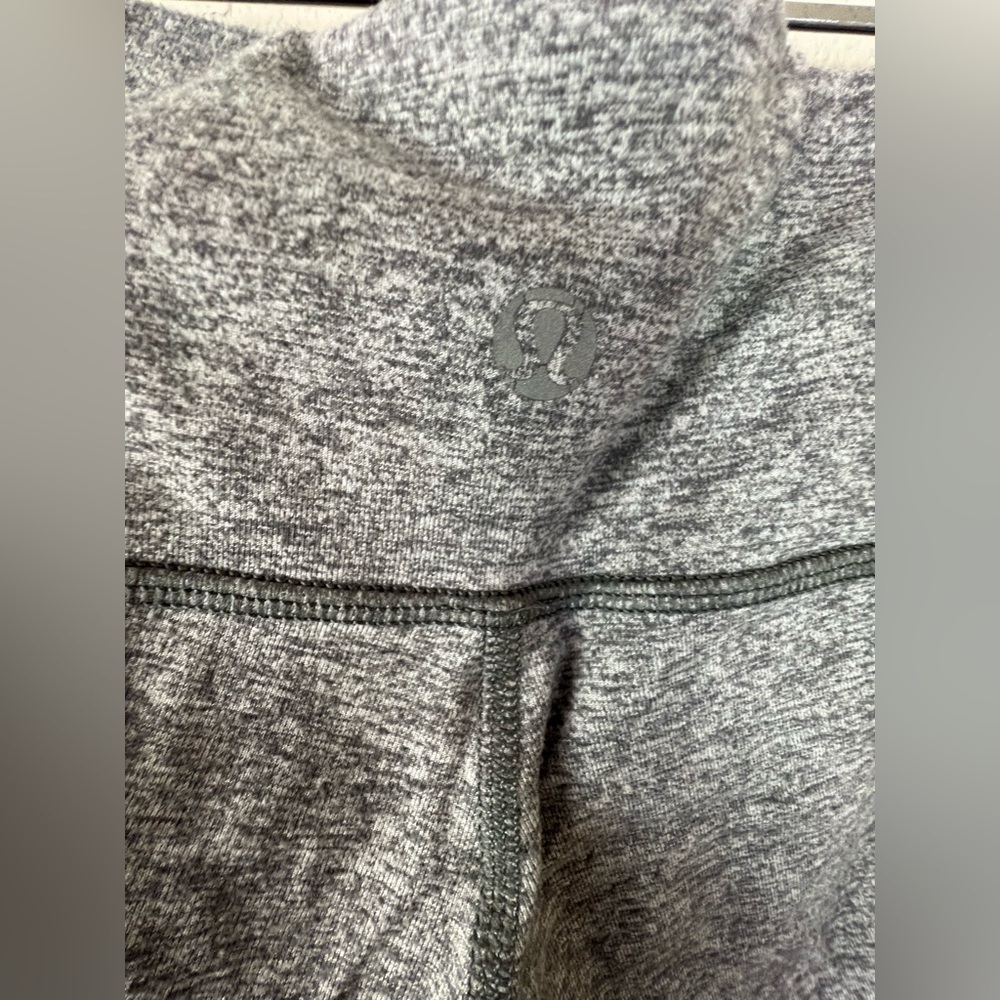 Lululemon Wunder Under Crop GREY SIZE 6 797 - Picture 4 of 6